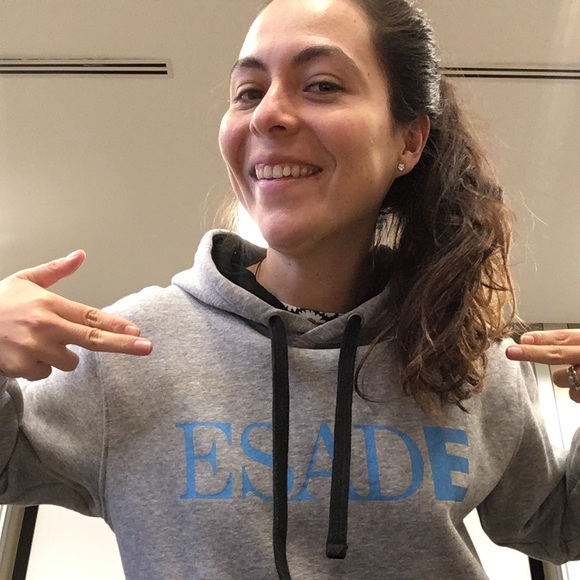 Meet your Posher, Sara - Picture 2 of 3