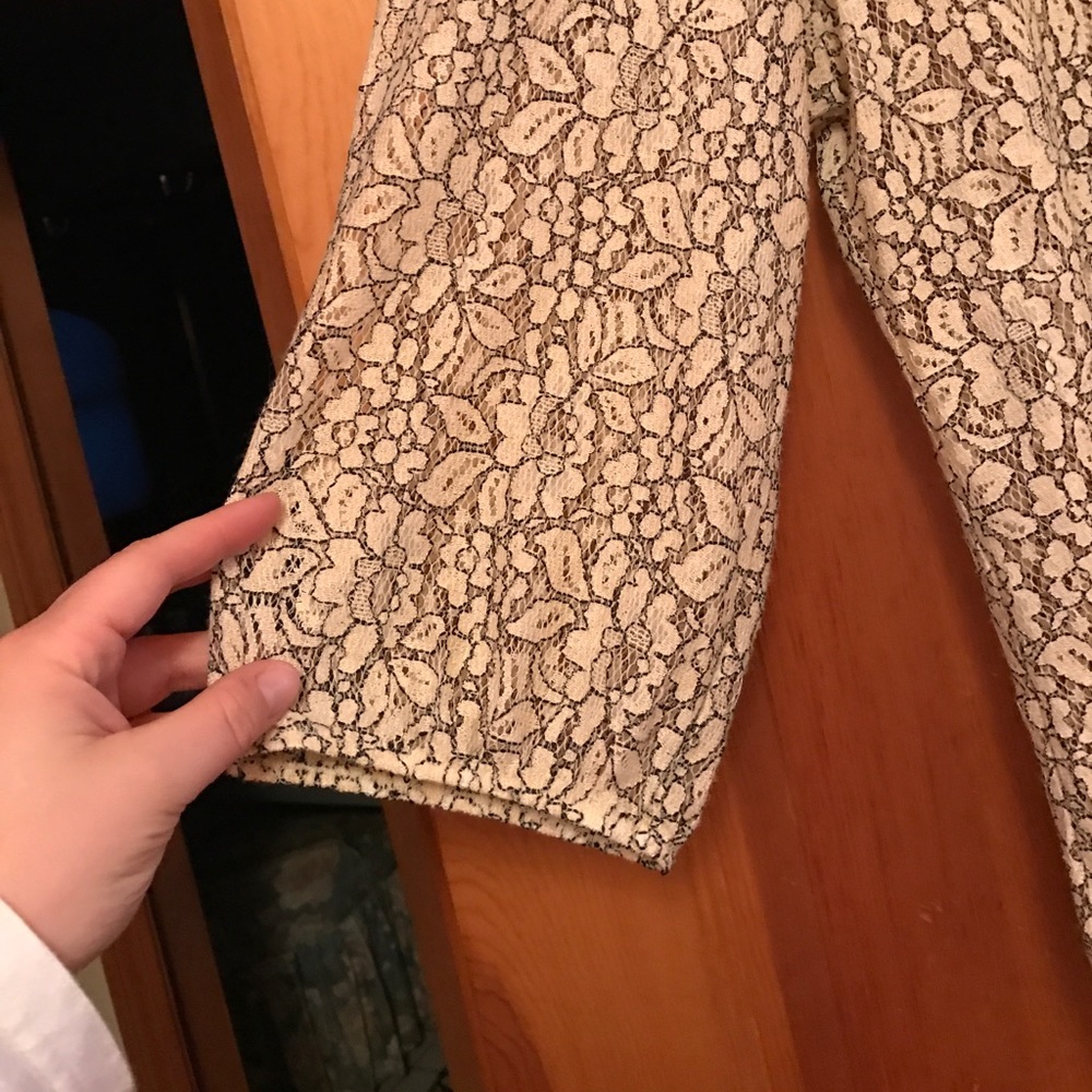 Lace top - Picture 2 of 5