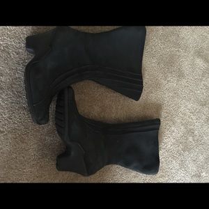 Black woman timberland boots