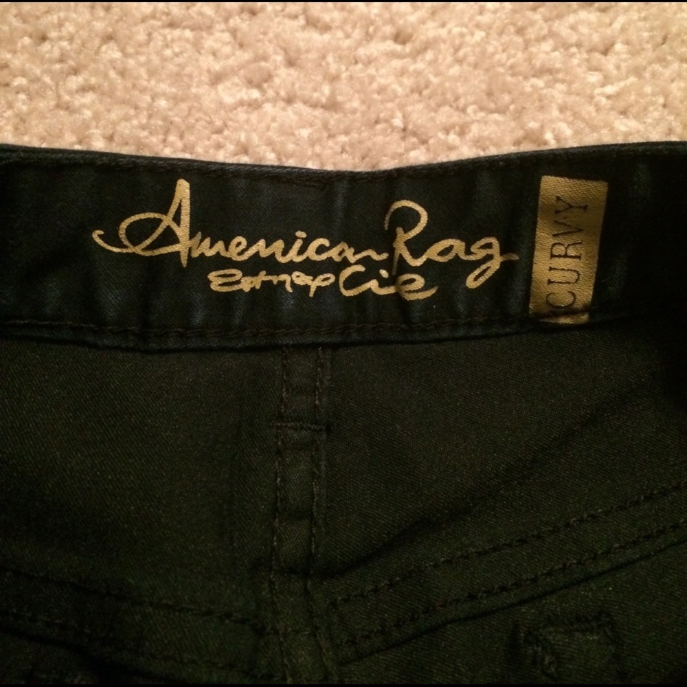 Jeans - Picture 2 of 3