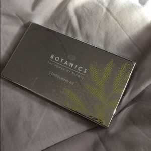 Boots Botanics Contour Kit