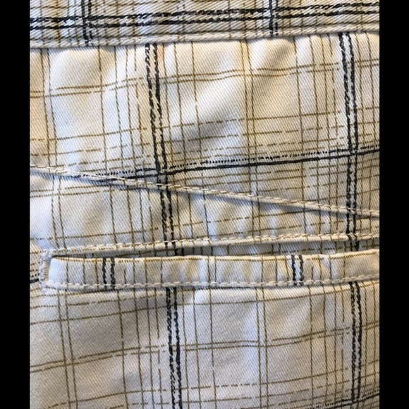 Volcom Shorts Size 30 - Picture 2 of 3