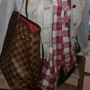 Sold!!Neverfull MM Ebene Damier style tote bag