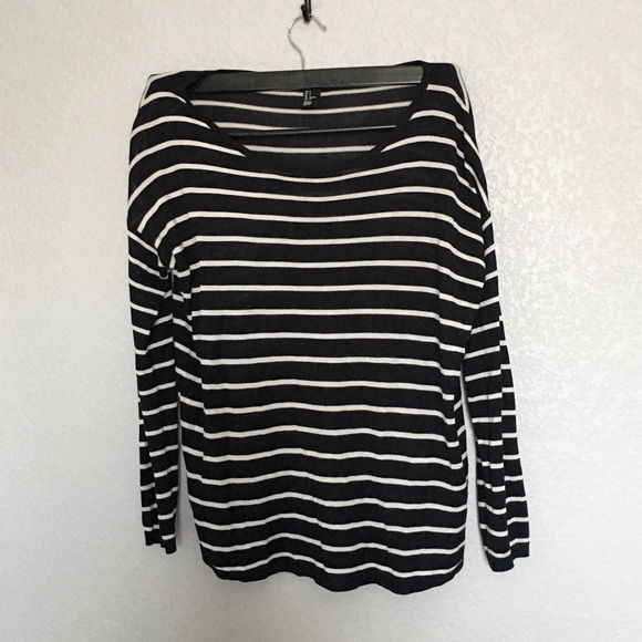 NAVY STRIPE LONG SLEEVE TOP - Picture 1 of 4
