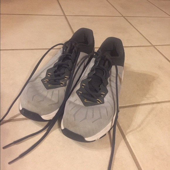 Size 11.5 Nike Air max training shoes - Picture 2 of 4