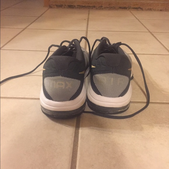 Size 11.5 Nike Air max training shoes - Picture 3 of 4