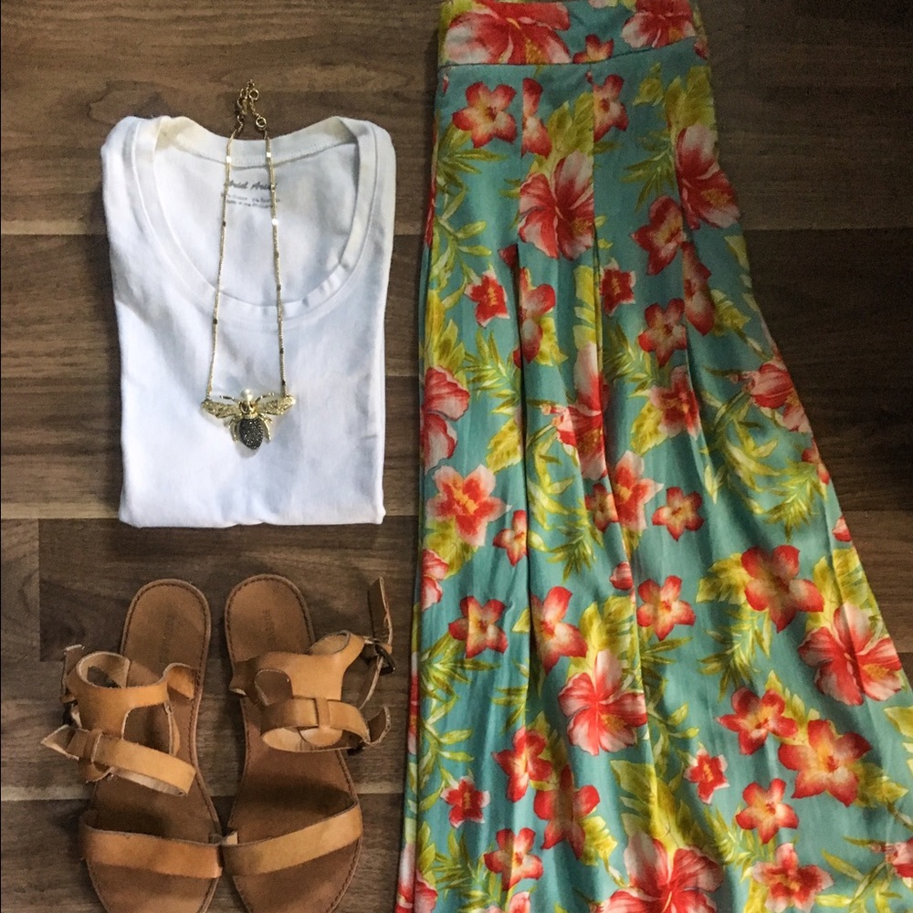 Forever21 Contemporary Floral Skirt