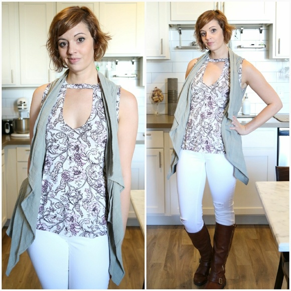 Open Neck Print Choker Tee - Picture 3 of 5