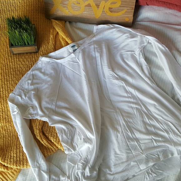 White hi-lo long-sleeved blouse - Picture 1 of 2