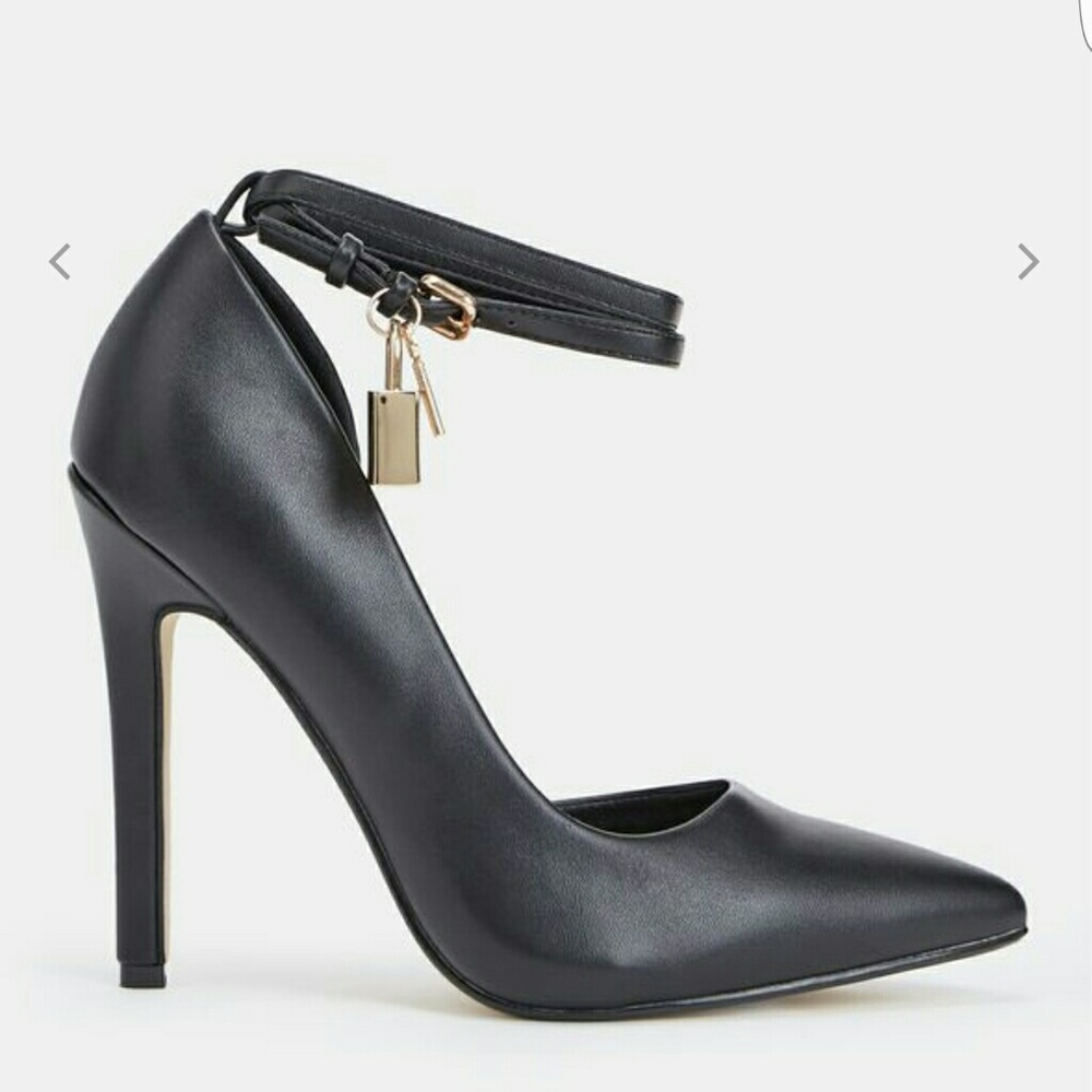 Black heels with locket around ankle