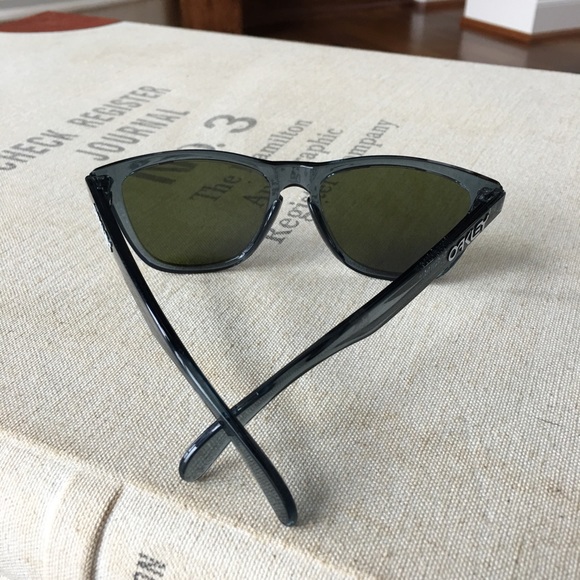 Oakley Sunglasses - Picture 3 of 7
