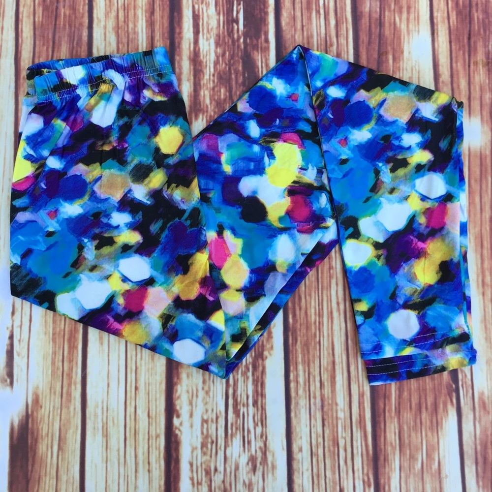 💥HUGE SALE💥Blurred polka dot soft leggings
