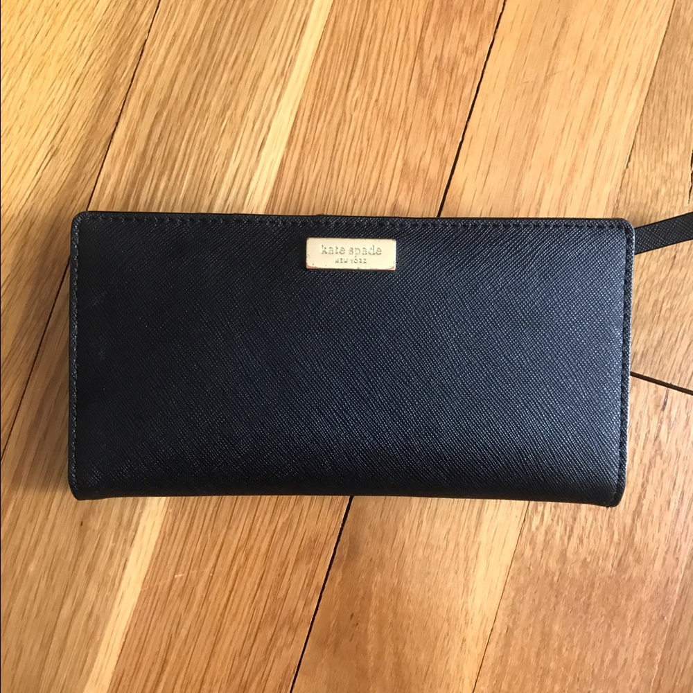 Kate Spade Laurel Way wallet