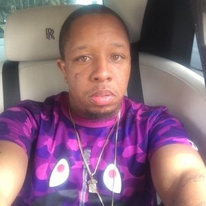 Meet your Posher, Askia