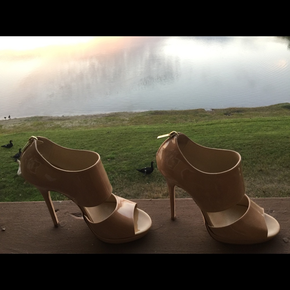 REPOSH beautiful Jimmy Choo shoes