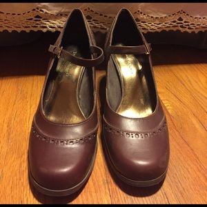 EUC High heeled Mary Janes