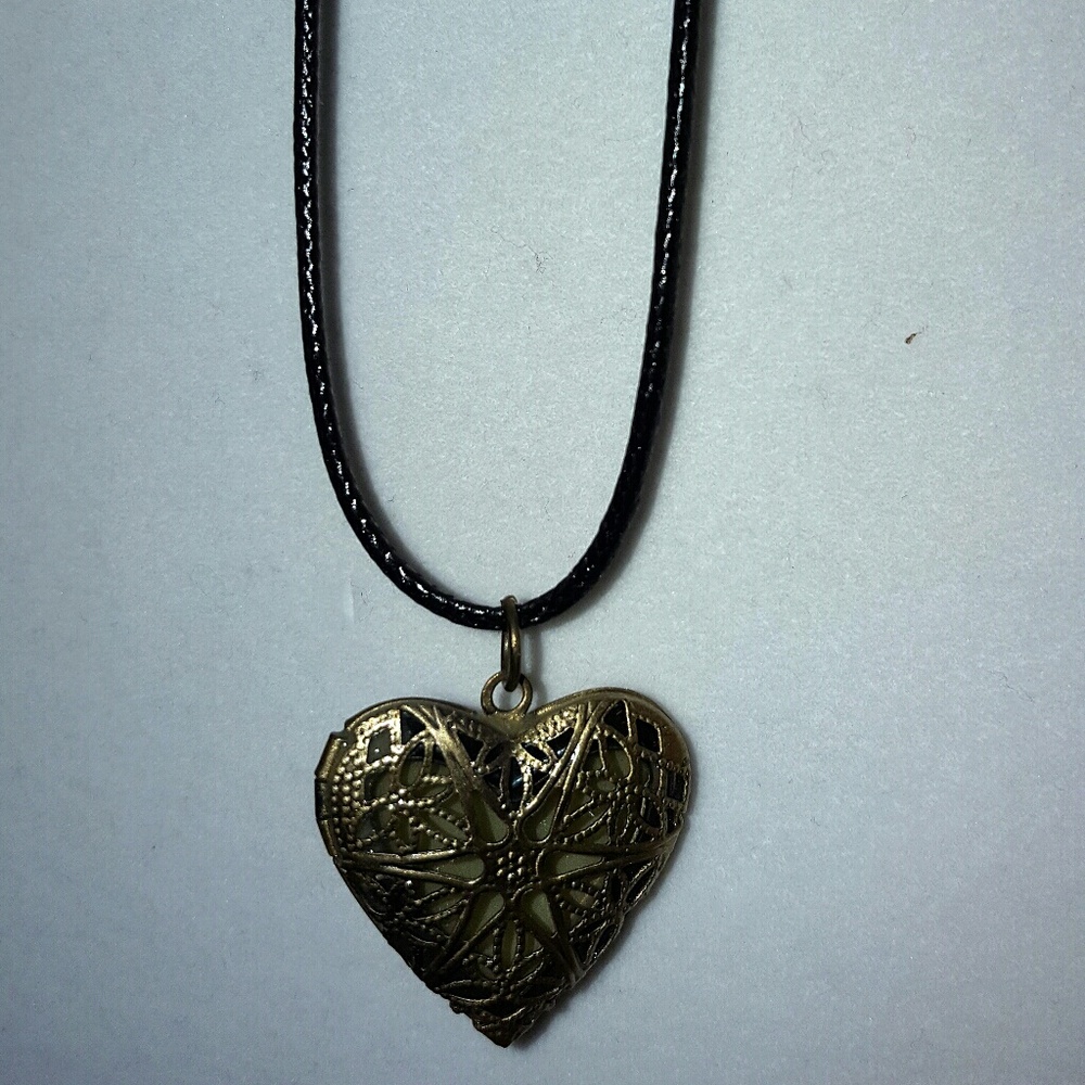 Handmade cut out heart faux leather necklace