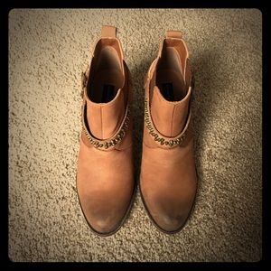 Steven by Steve Madden cognac bootie size 6