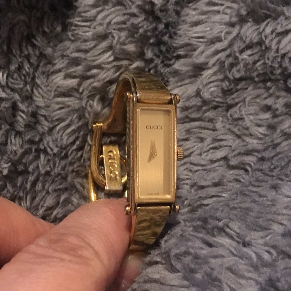 GUCCI gold watch!!!