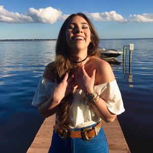 Meet your Posher, Gabrielle