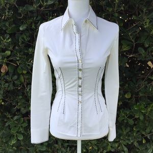 🌺 bebe blouse. White & black stitching. Gorgeous!