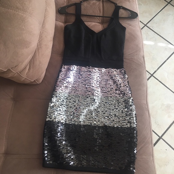 NWT BEBE bandage sequin dress XS - Picture 1 of 4