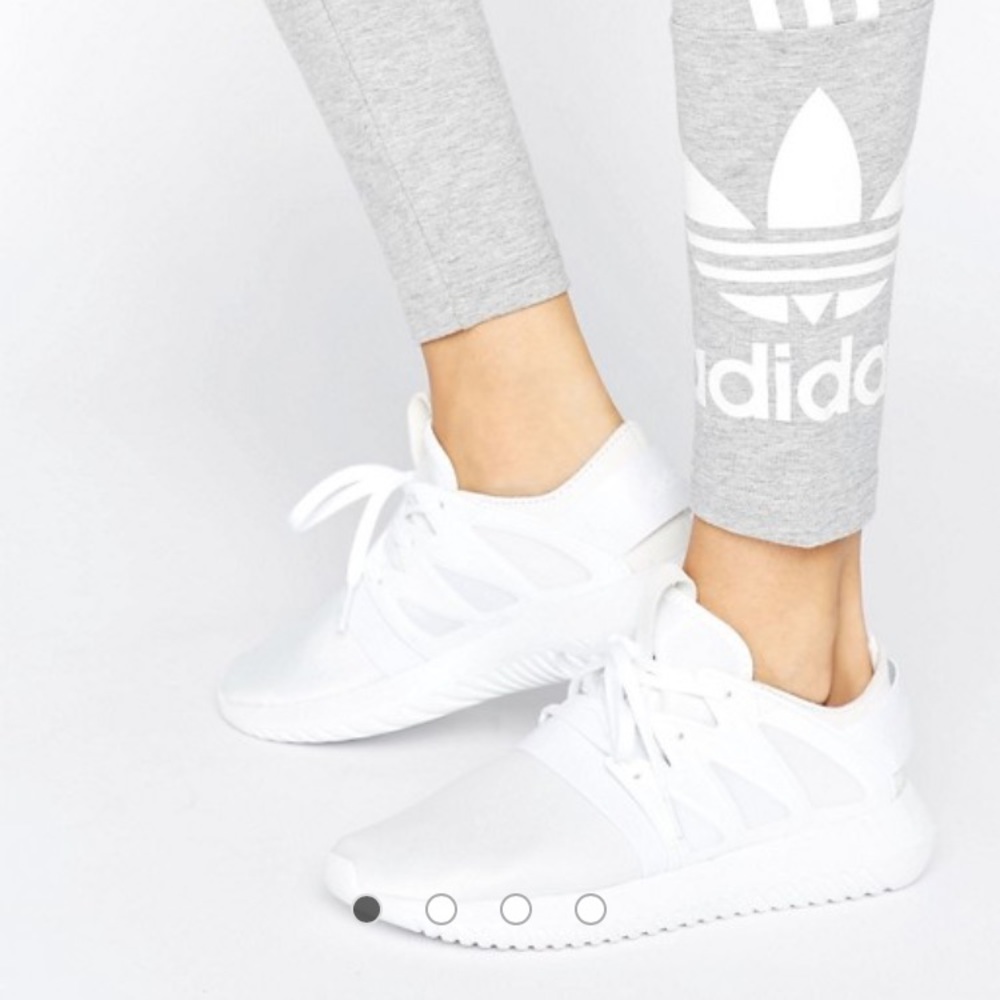 *BNIB* Adidas White Tubular Viral Sneakers 8.5