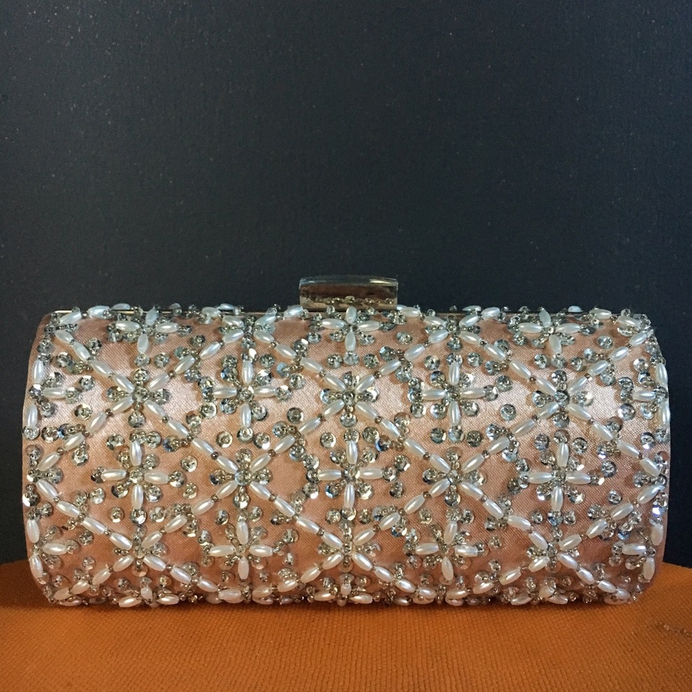 New Look Pearly Flower Box Clutch
