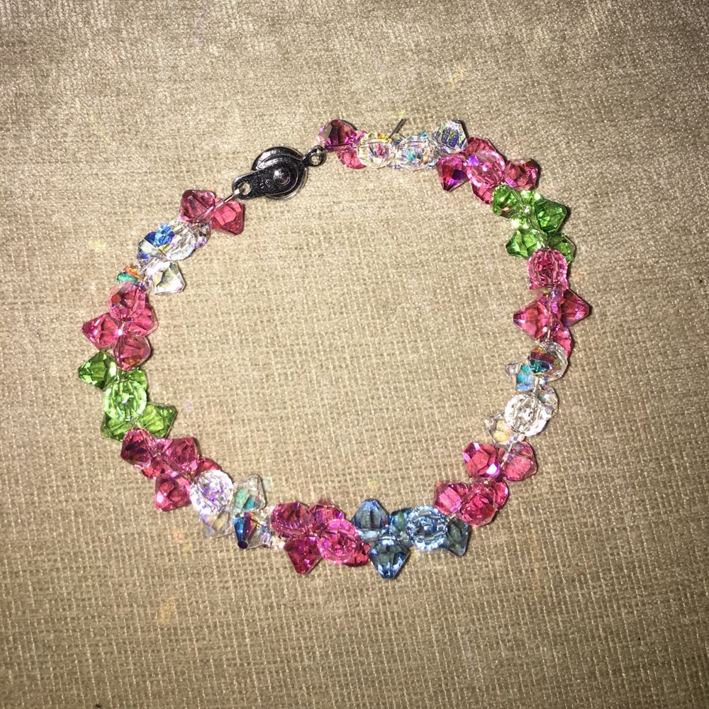 Beautiful crystal bracelet with case