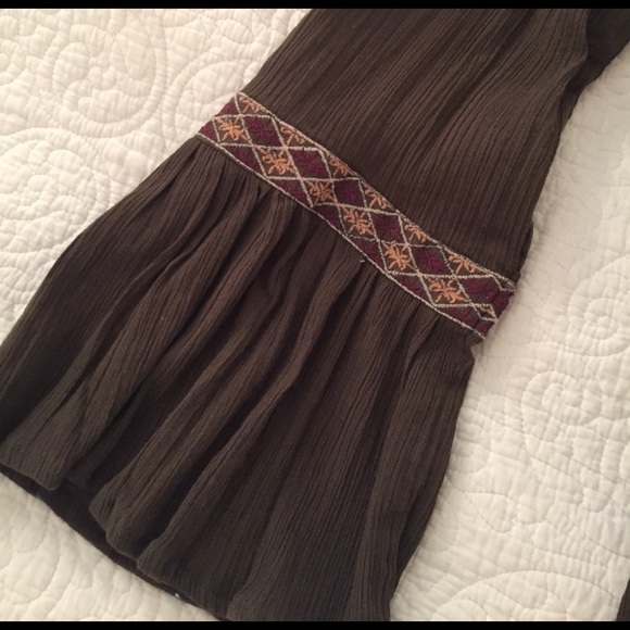 Green Shoulder Cut Out Boho Tunic - Picture 3 of 4