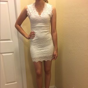 White lace short dress