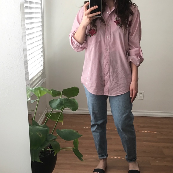 🌿SOLD🌿vintage embroider rose button down shirt - Picture 3 of 5