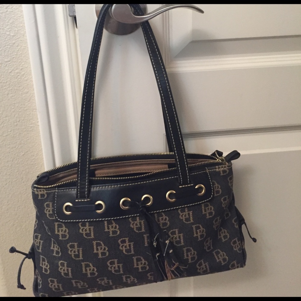 Dooney & Bourke Purse