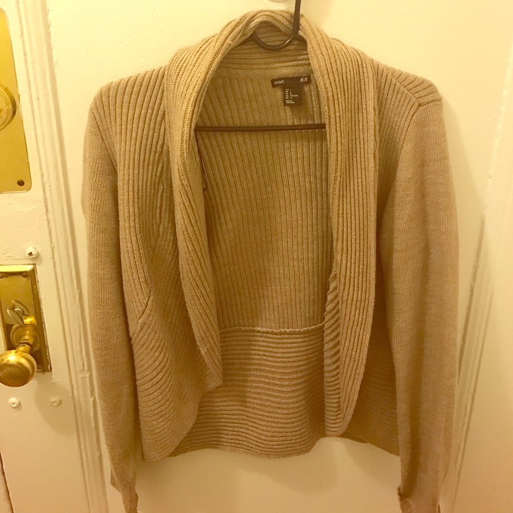 Beige H&M Sweater