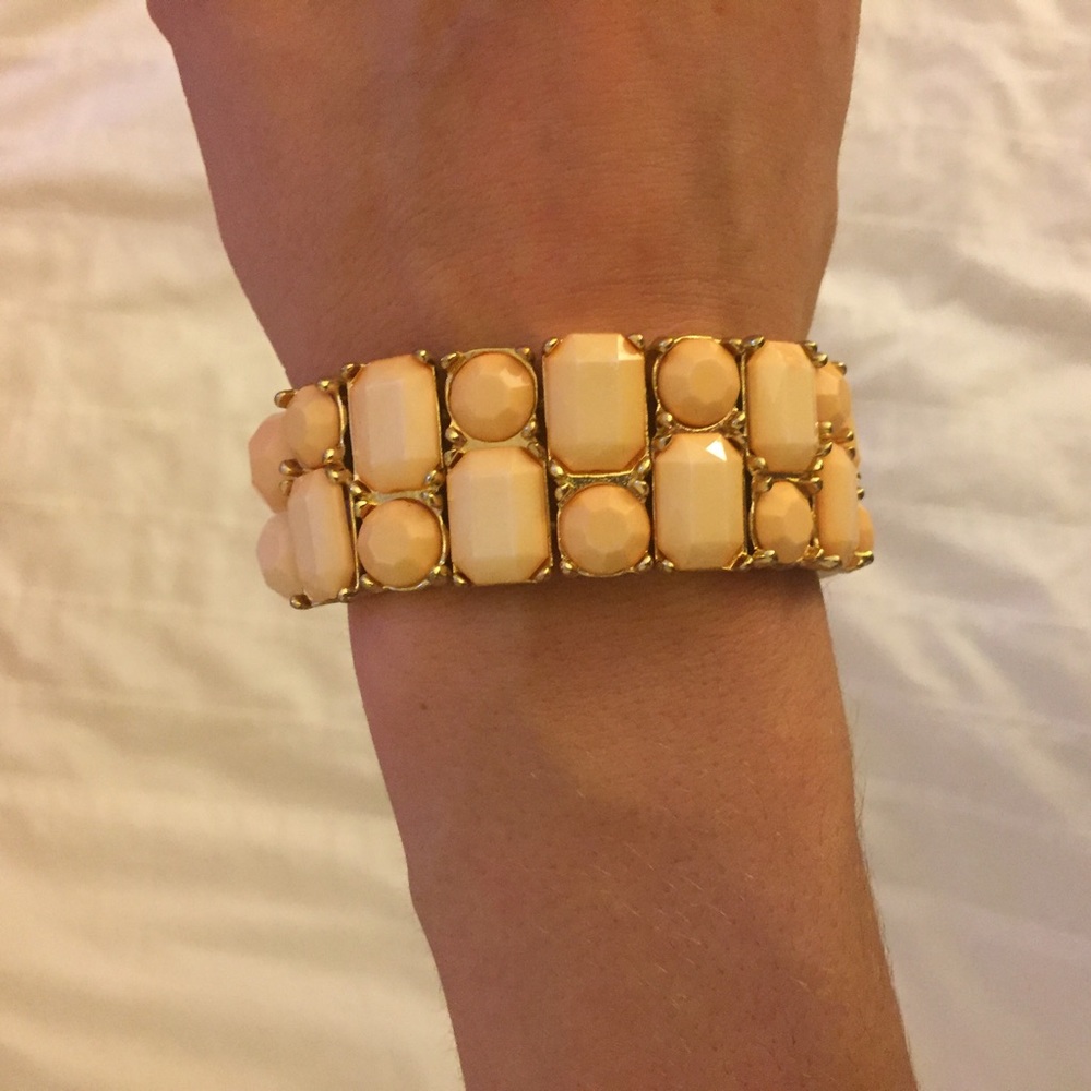 Beaded golden/light pink bracelet
