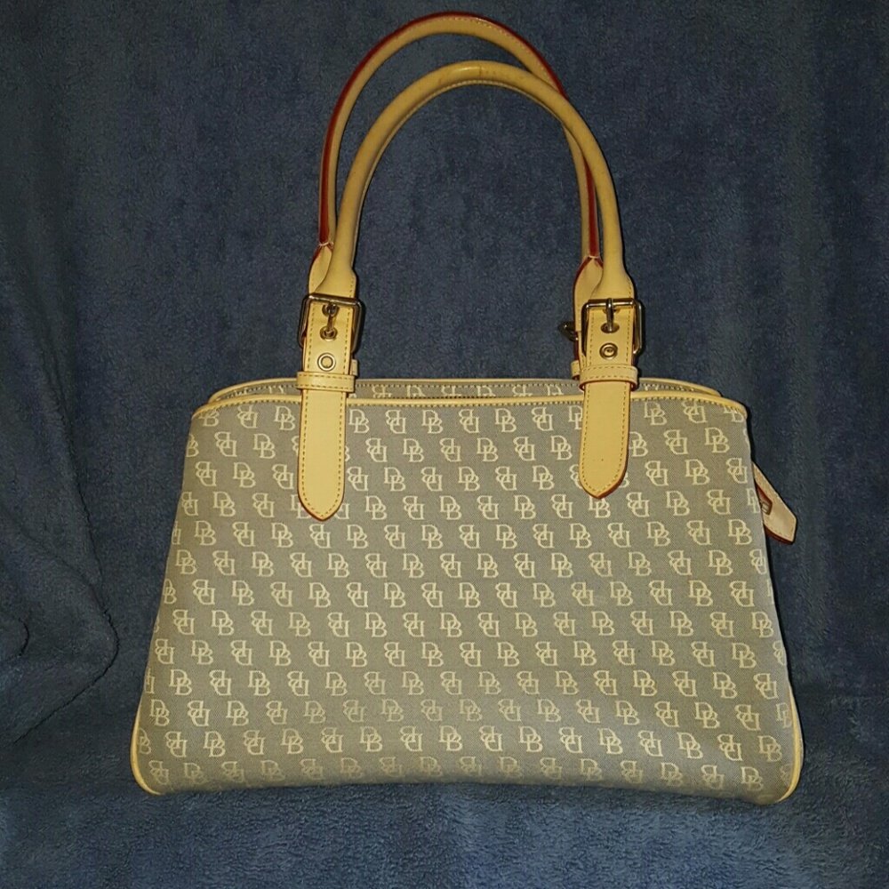 Dooney & Bourke purse