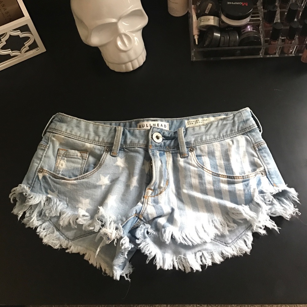 Bullhead American flag shorts