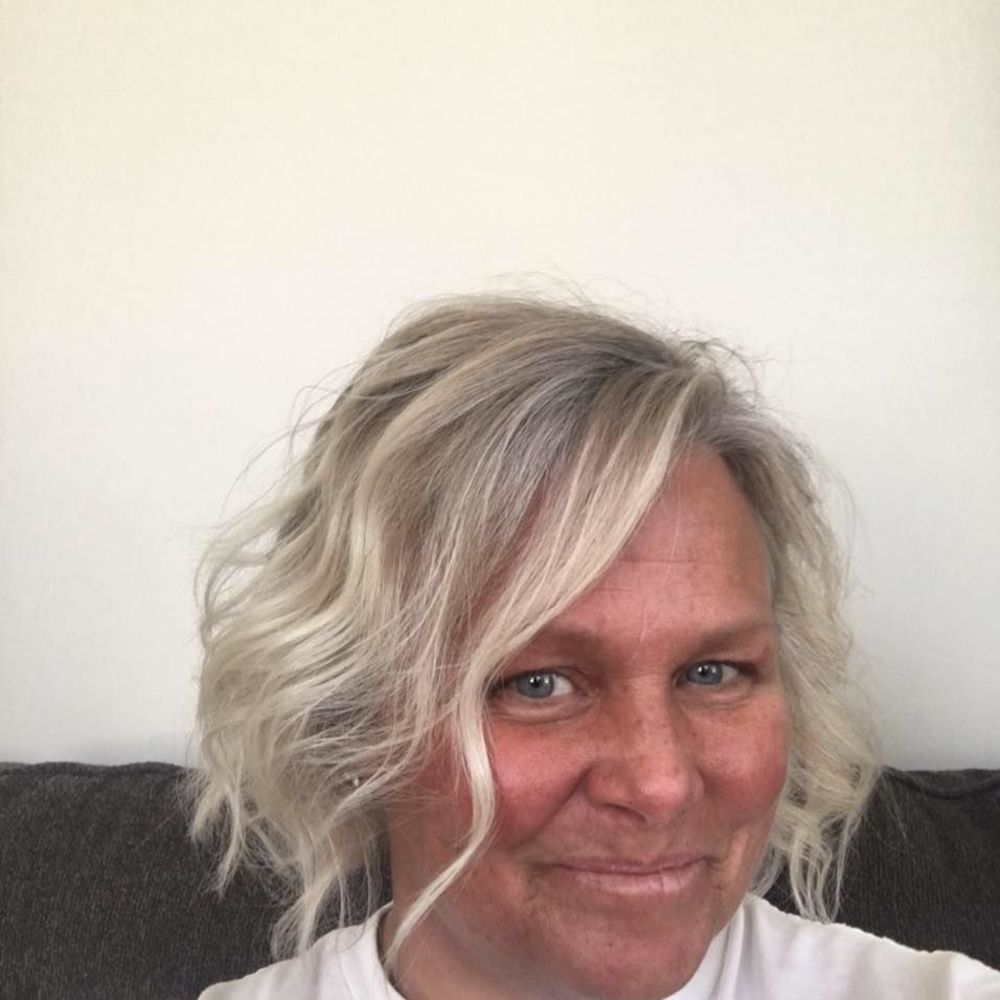 Meet your Posher, Becky