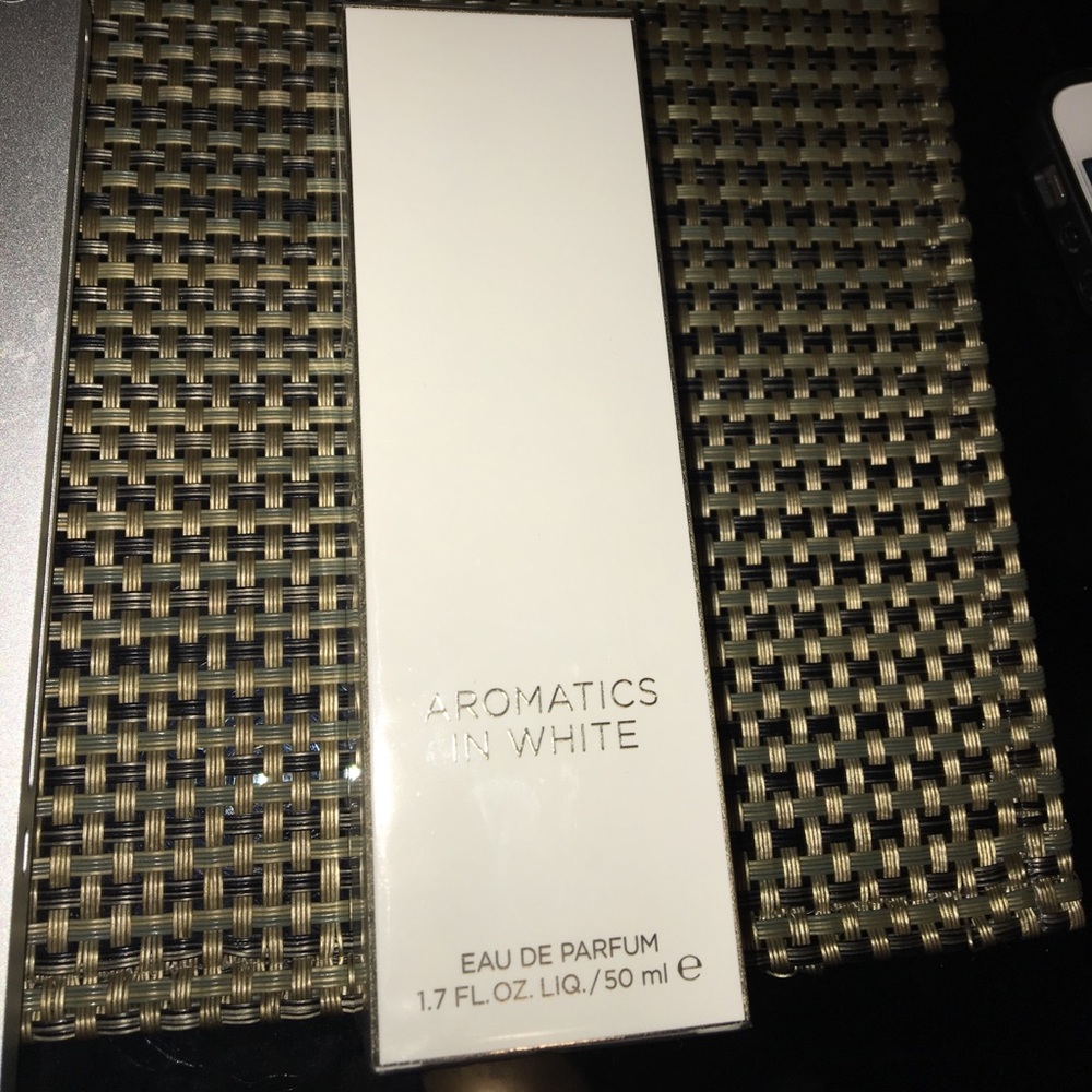 Clinique Aromantics In White 1.7fl oz.