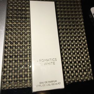 Clinique Aromantics In White 1.7fl oz.