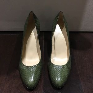 Ralph Lauren Green Leather Pumps, Size 9