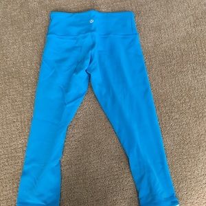 Lululemon reversible crop wunder under pants