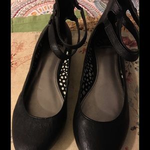 Black Fergielicious shoes