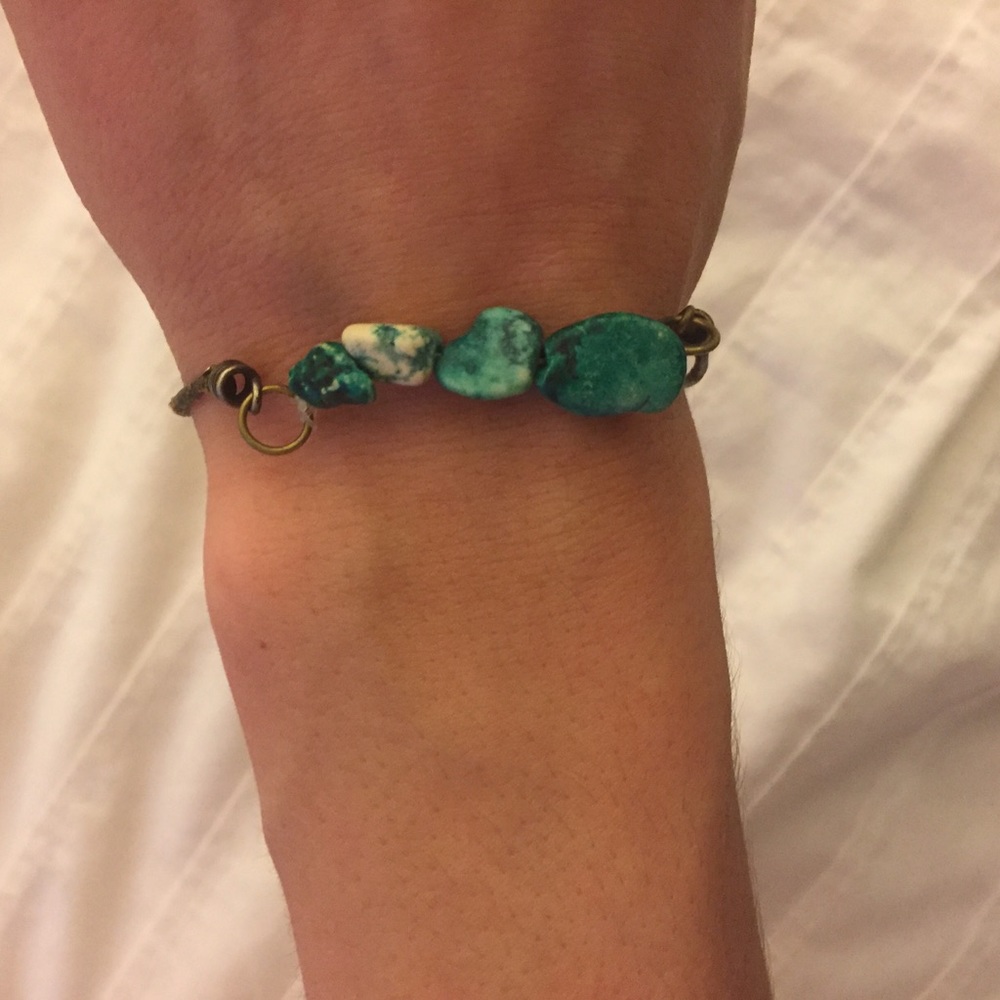 Turquoise stone bracelet
