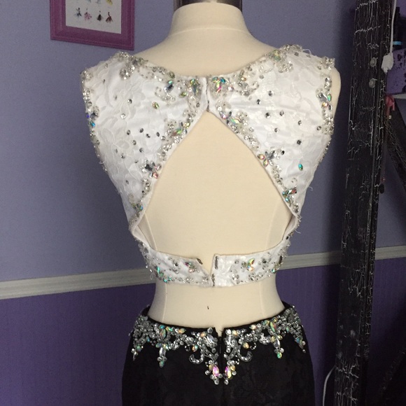 Black & White Two Piece Prom Dress - Picture 4 of 4