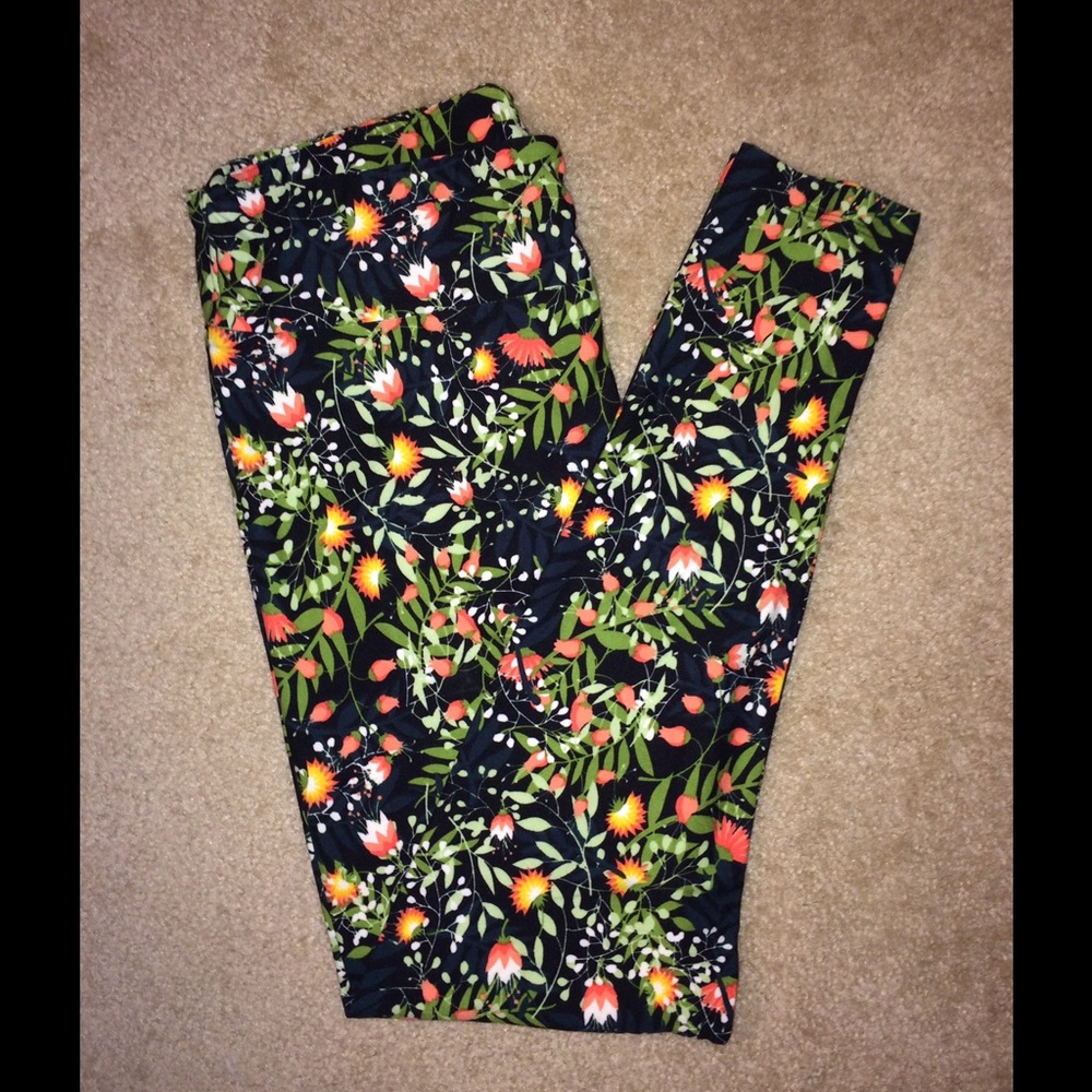 NWOT Lularoe TC Leggings