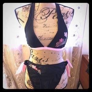 👙NWOT Pink & Black Floral Embroidered Bikini Set