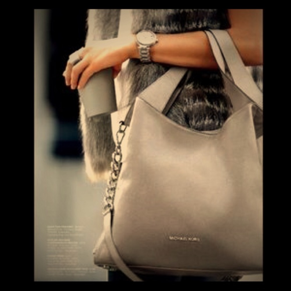 Michael Kors Pearl Grey Devon - Lg Shoulder Bag - Picture 1 of 7