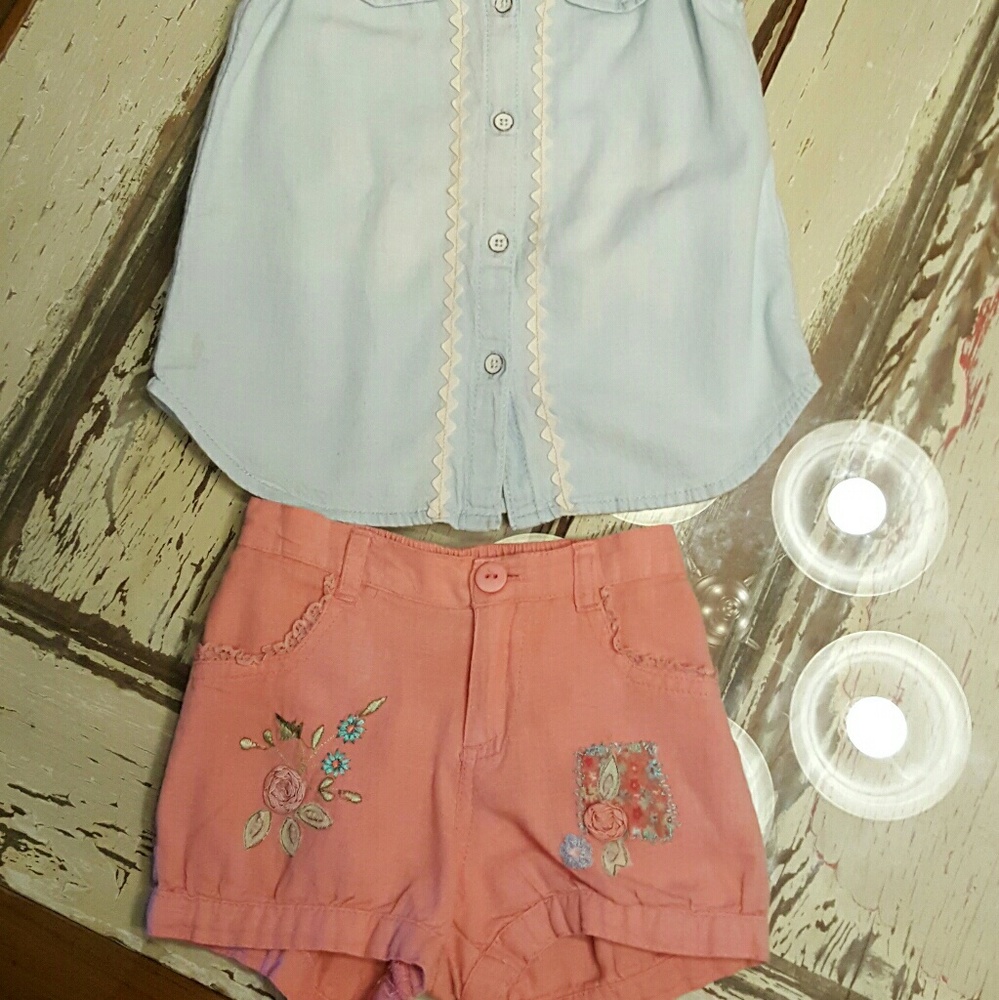 Patches and Flowers Summer Outfit