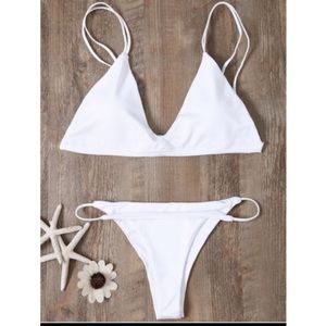 2 SMALLS LEFT!🔥White Minimalist Cheeky Bikini!!